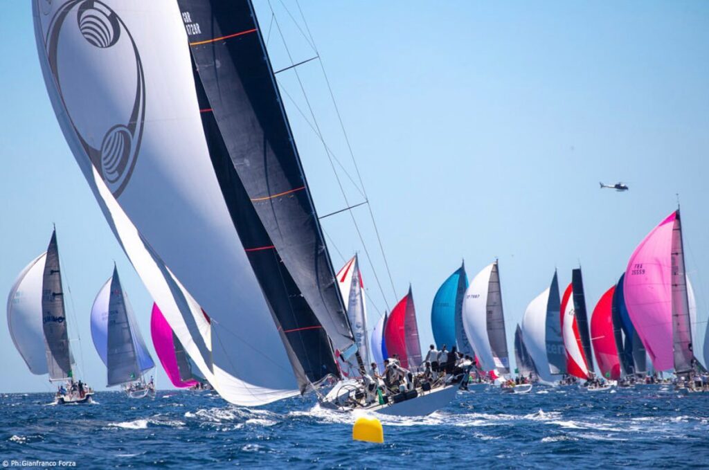 Instagram post from sailscreen. This post is in position 11.