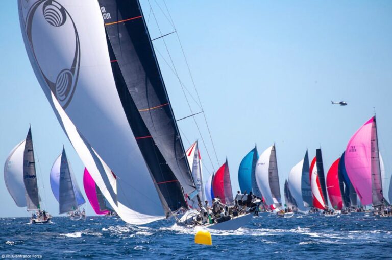 Instagram post from sailscreen. This post is in position 12.