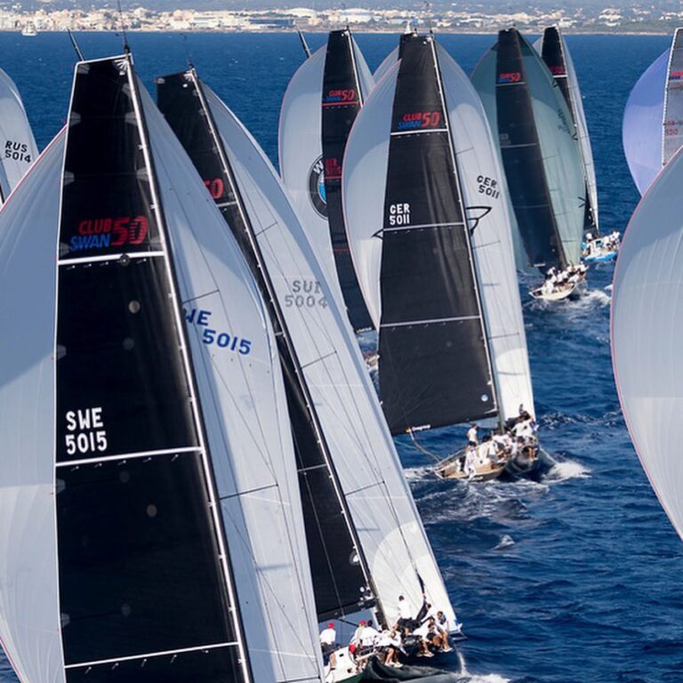 Instagram post from sailscreen. This post is in position 25.