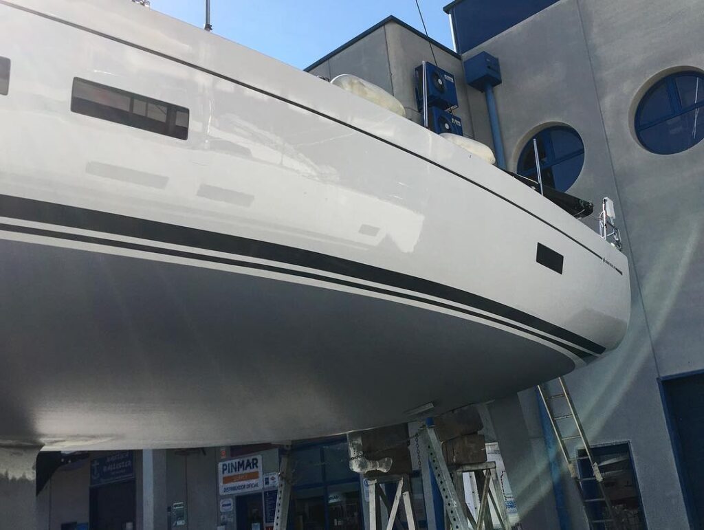 Instagram post from sailscreen. This post is in position 3.