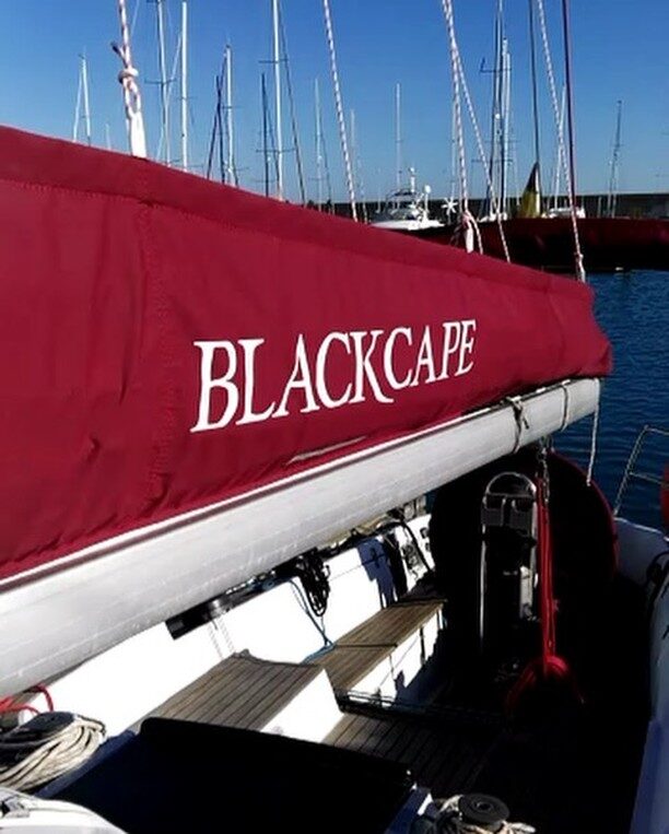 Instagram post from sailscreen. This post is in position 33.
