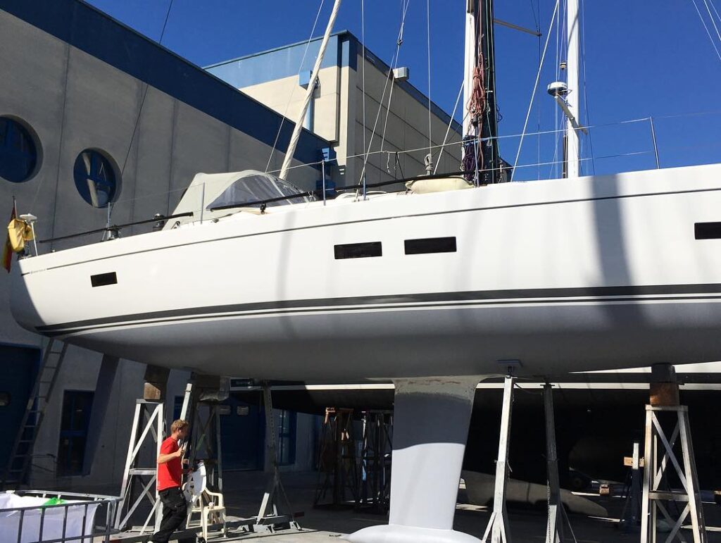 Instagram post from sailscreen. This post is in position 1.