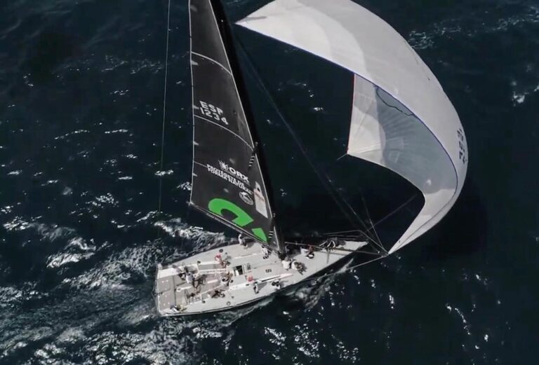 Instagram post from sailscreen. This post is in position 8.